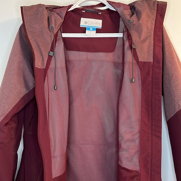 Columbia Rain Coat - Picture 3 of 4